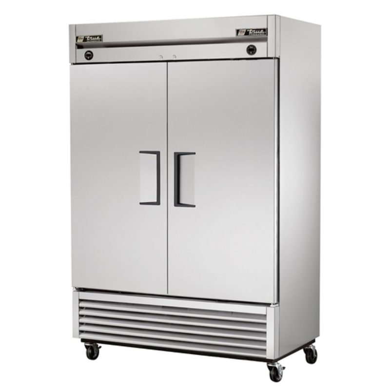 Réfrigérateur et congélateur combiné True T-49DT-HC 137,5 cm avec portes pleines