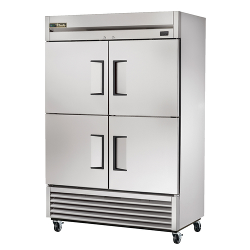 Réfrigérateur commercial à deux sections et demi-portes pleines True Refrigeration TS-49-4-HC de 54 pouces