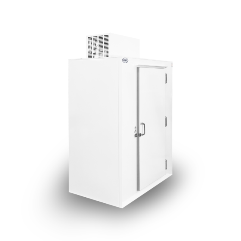 Congélateur de stockage commercial à porte pleine Leer S40F-With_Shelves de 1,07 m³ (38 pi³)
